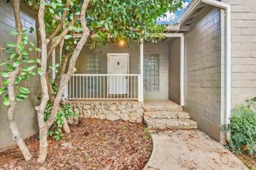 24188 Grand View Ave, Cape Horn, CA 95713-9286