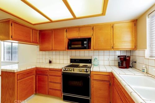 291 Via La Paz, San Luis Obispo, CA 93401-6979