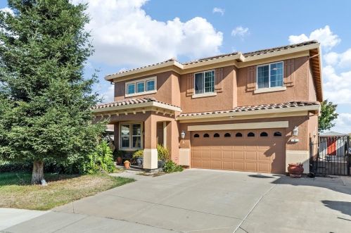 9 Bateson Ct, Elk Grove, CA 95758-9551