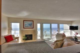 120 Rio Del Mar Blvd, Aptos, CA 95003-4648