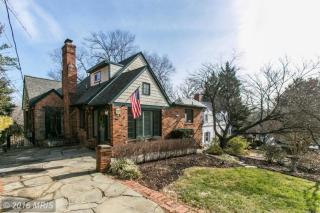 3829 Chesterbrook Rd, Arlington, VA 22207-4561