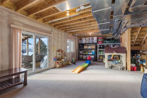 920 Drew Dr, Saint Paul MN  55129-6900 exterior