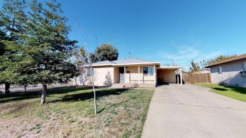201 Kavanagh Ave, Modesto, CA 95350-2309