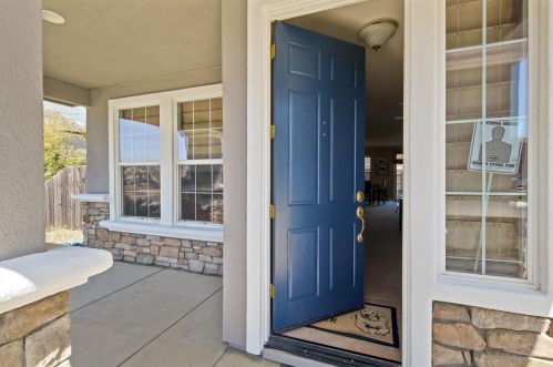 199 Gold Nugget Dr, Valley Springs, CA 95252-8591