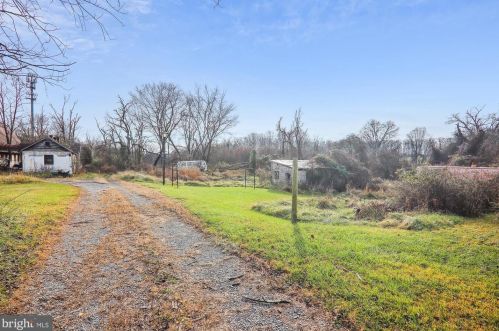 211 Ednor Rd, Silver Spring MD 20905-5134 exterior