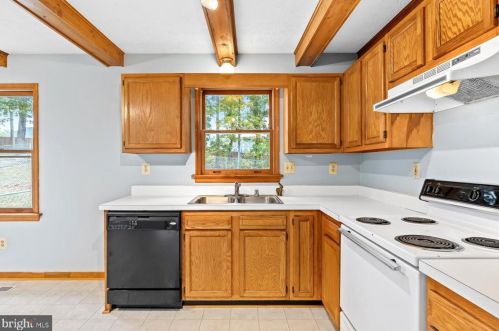 6311 Plantation Forest Dr, Spotsylvania VA  22553-7615 exterior