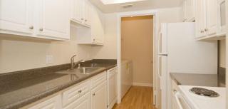 8206 Streamside Pl, Gaithersburg MD  20879-5249 exterior