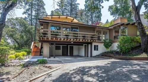 55 Loma Vista Dr, Orinda, CA 94563-2236