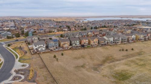 25738 Calhoun Pl, Aurora CO 80016-2818 exterior