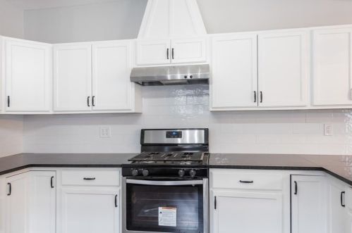 2218 Fairmount Ave, Fort Worth TX  76110-1822 exterior