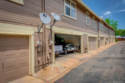 1970 Helena St, Denver, CO 80013-4014