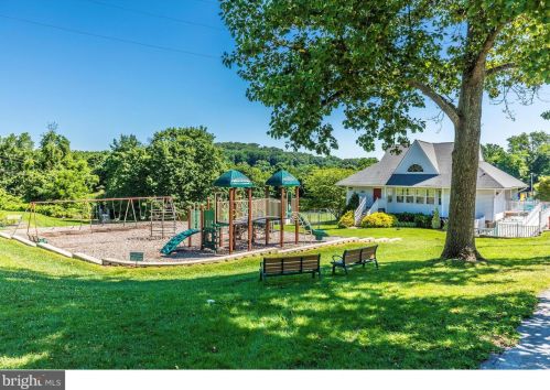 6819 Vale Summit Ln, Middletown MD  21769-6637 exterior