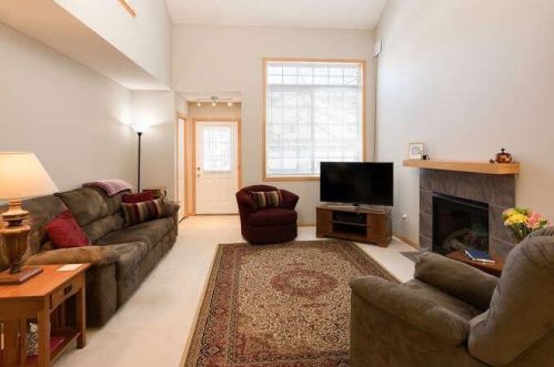 5425 Fawn Meadow Curv, Prior Lake, MN 55372-4311