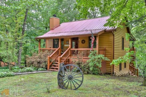 250 Valley Dr, Ellijay, GA 30536-2407