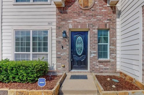 5665 Giddyup Ln, Fort Worth TX  76179-7352 exterior