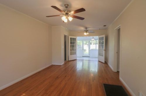 704 Bailey Ave, Fort Worth TX  76107-1008 exterior