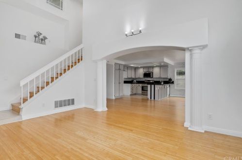 2 Wadsworth, Irvine CA  92620-3722 exterior