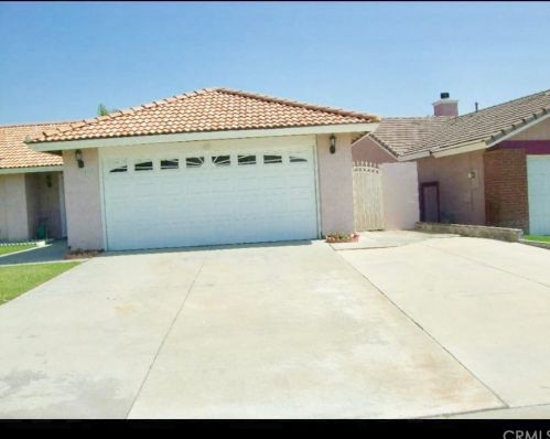2416 Buena Vista Dr, Rialto, CA 92377-3612