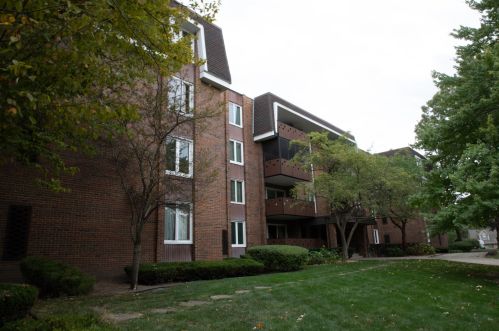 129 Spruce Ave, Wood Dale, IL 60191-2404