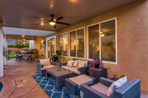 9564 Chandelle Way, Riverside CA  92508-6810 exterior