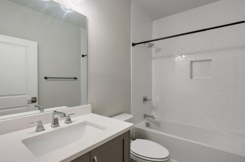 2996 Hermance Dr, Atlanta GA  30319-2735 exterior