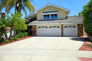 178 Paseo Robles, Anaheim, CA 92807-3225