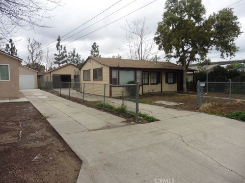1750 Mathews St, Riverside, CA 92507-2385