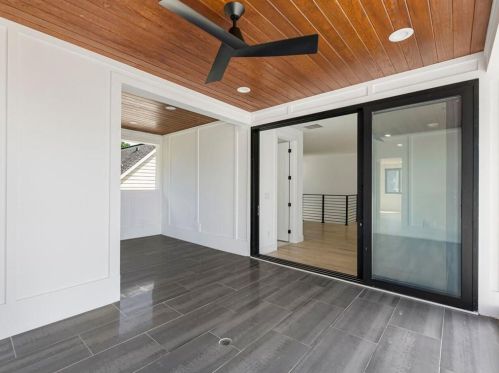 2374 Logan Cir, Atlanta GA  30318-2855 exterior