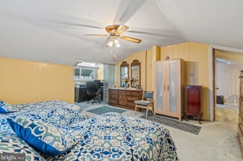 6729 Jackson St, Philadelphia PA  19135-2210 exterior