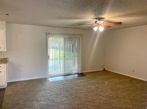 638 Hill City Dr, Duncanville, TX 75116-3206