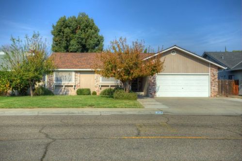 2161 Arbor Way, Turlock, CA 95380-2802