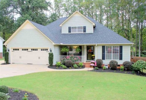 2828 Ranchwood Dr, Anderson, SC 29621-3755