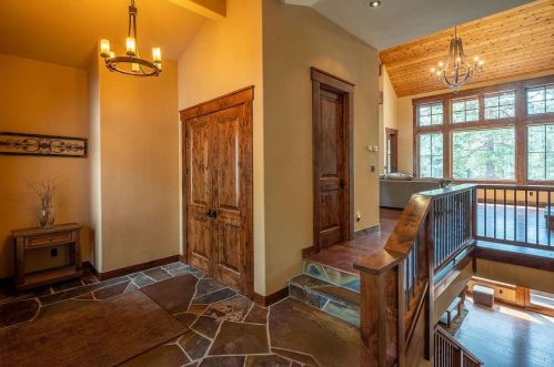 11644 China Camp Rd, Truckee, CA 96161-2864