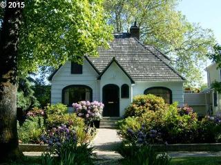 1332 Broadway, Eugene OR  97402-4546 exterior