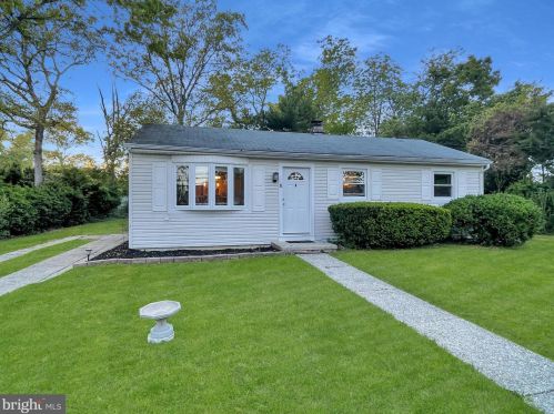 4 Spruce Blvd, Browns Mills, NJ 08015-3847