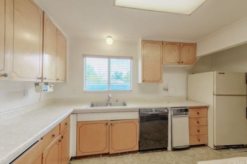 5985 Kitty Hawk Dr, Riverside CA  92504-1445 exterior