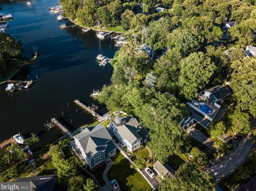 728 Oak Grv Cir, Severna Park MD 21146-4219 exterior