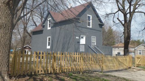 1114 Broadway Ave, North Chicago, IL 60064-2709