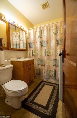 1263 Albemarle St, Saint Paul MN  55117-4421 exterior