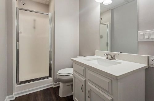 810 Mabry Rd, Atlanta GA  30328-2662 exterior