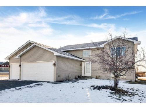 1695 10th Ave, Spectacle Lake, MN 55008-3758