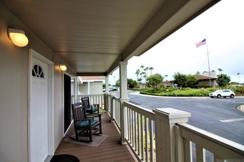 7120 San Bartolo St, Carlsbad, CA 92011-4605