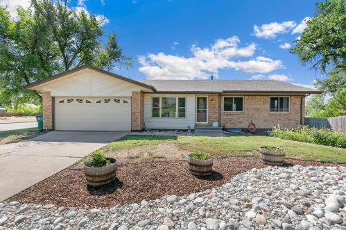 2771 Quebec St, Denver, CO 80231-4143