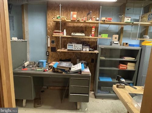 112 Bentley Ln, Lancaster PA  17603-6223 exterior