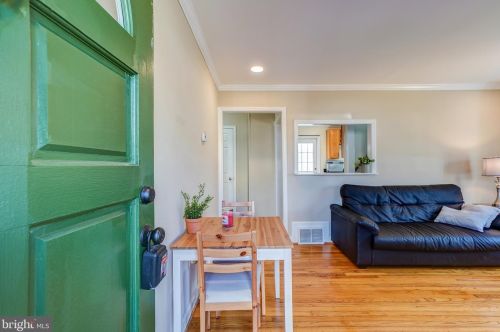 4218 Round Hill Rd, Silver Spring MD  20906-4869 exterior