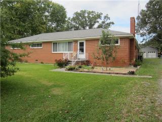 1306 Melrose St, Tullahoma, TN 37388-5611
