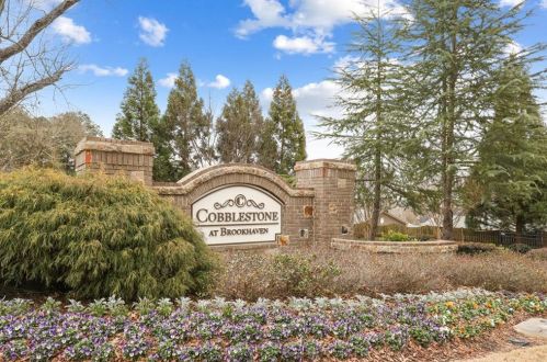 1927 Cobblestone Cir, Atlanta, GA 30319-4905