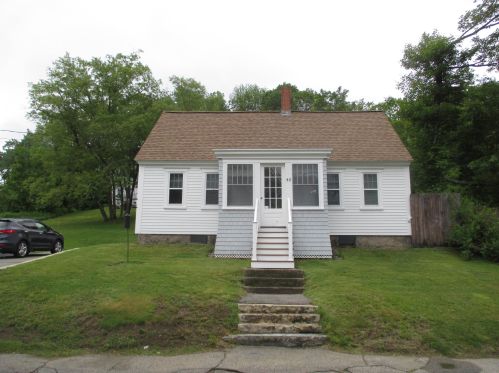 40 Dawson St, Milton, NH 03851-4547