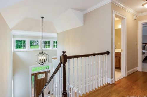 67 Dogwood Ln, Glastonbury, CT 06033-1737