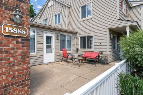 15888 Griffon Path, Saint Paul MN  55124-6660 exterior